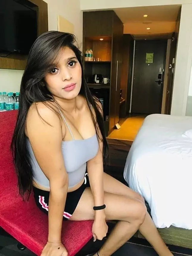 कॉल गर्ल्स सर्विस ताडिपत्री